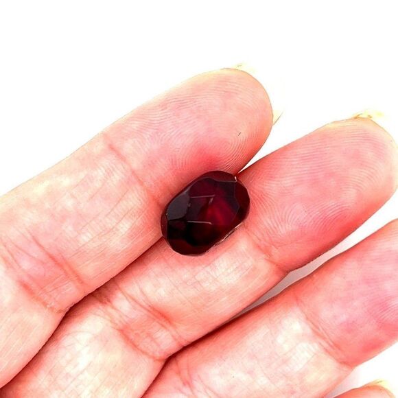 Trollbeads Dark Red Faceted Geometric Bead - Picture 3 of 6